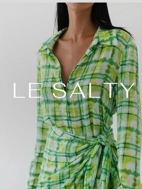 Green Tie-Dye Plaid Mini Dress minor detail look at pics